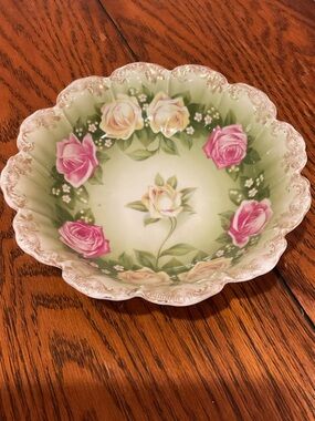 Rosenthal Hand-Painted Floral Scalloped Porcelain Bowl - Pink & Green Roses